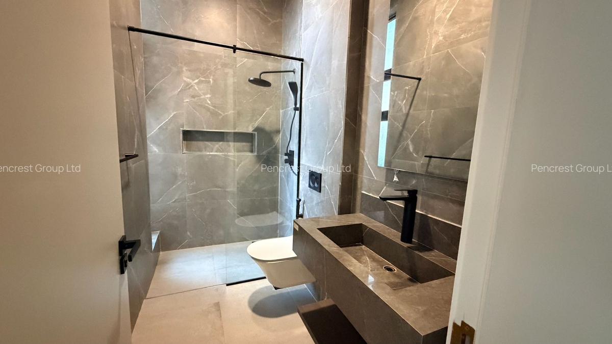 4 Bed Townhouse with En Suite in Runda - 6