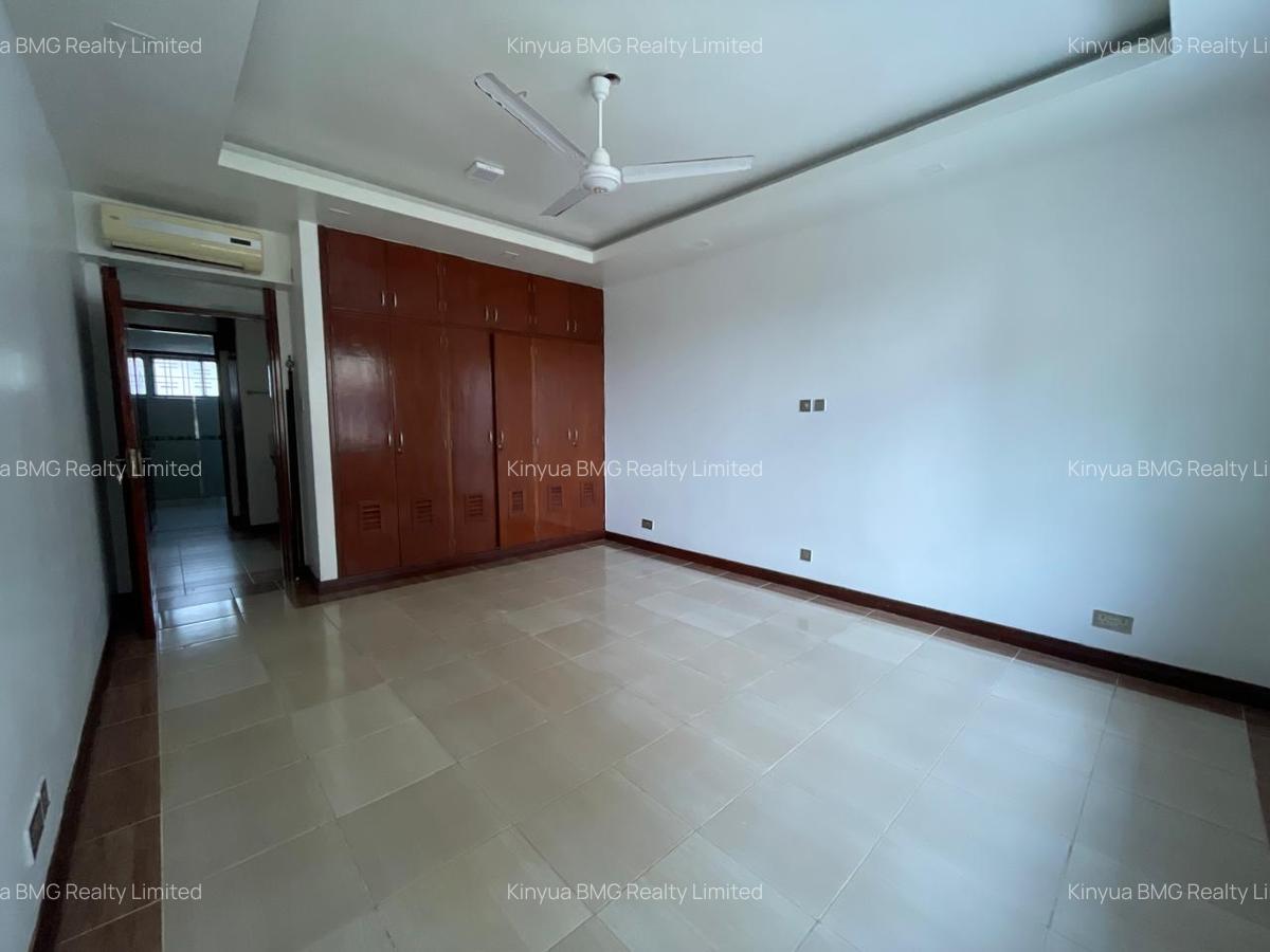Serviced 3 Bed Apartment with En Suite in Nyali Area - 1