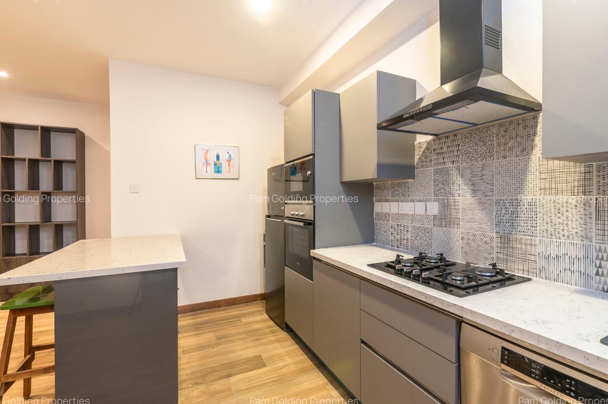 2 Bed Apartment with En Suite at Peponi Road - 6