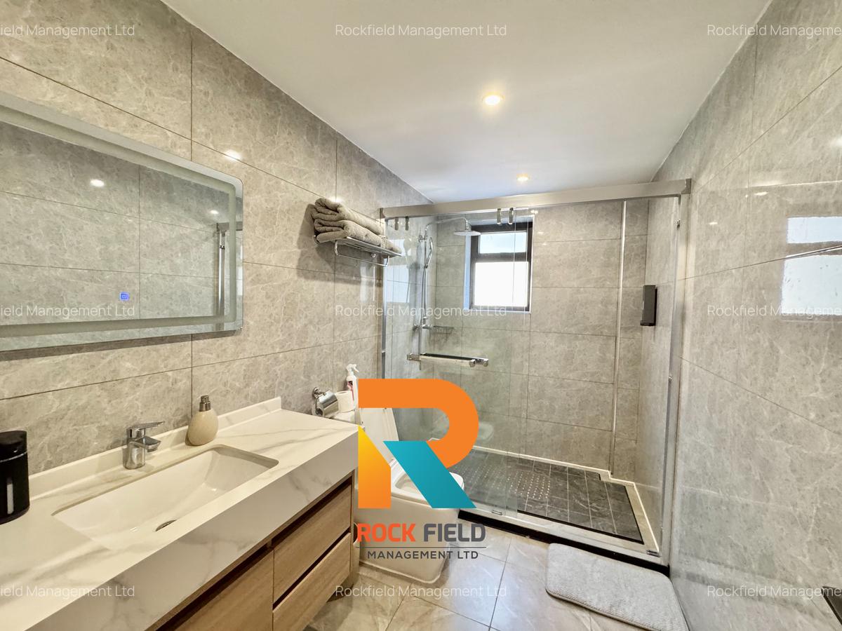 Furnished 3 Bed Apartment with En Suite in Riverside - 14