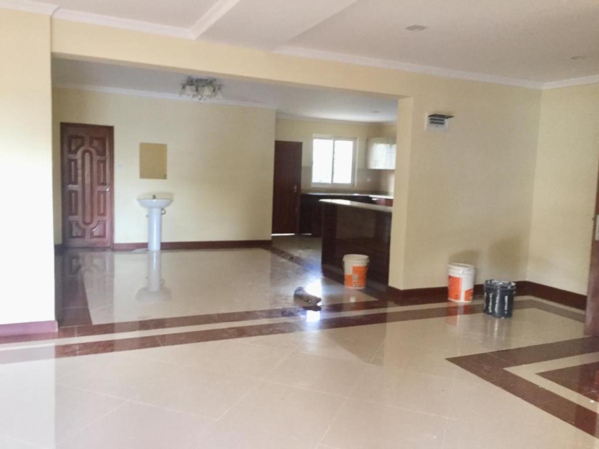 3 Bed Apartment with En Suite in Kilimani - 5