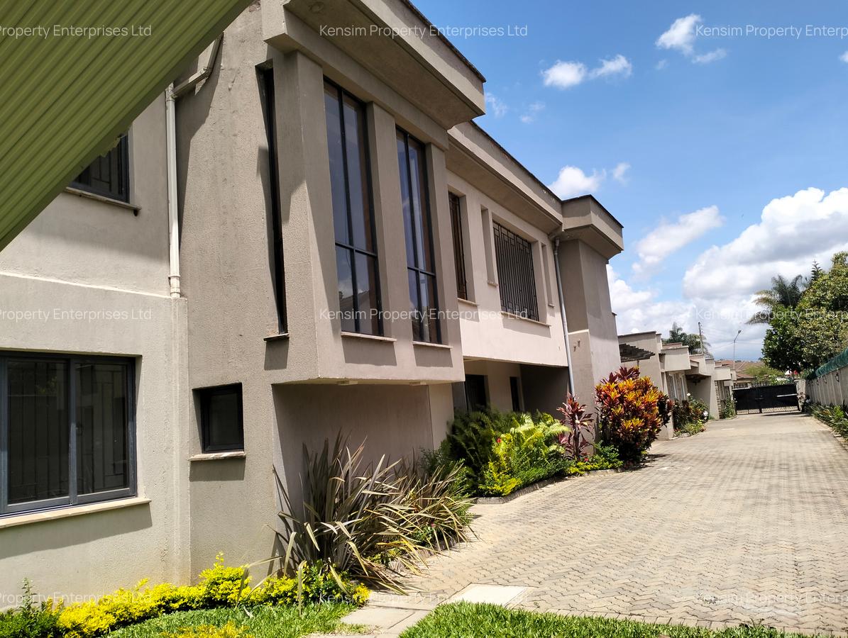 6 Bed Townhouse with En Suite in Lavington - 3