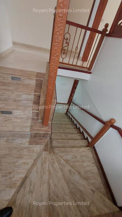 4 Bed Villa with En Suite at Kangoya - 10