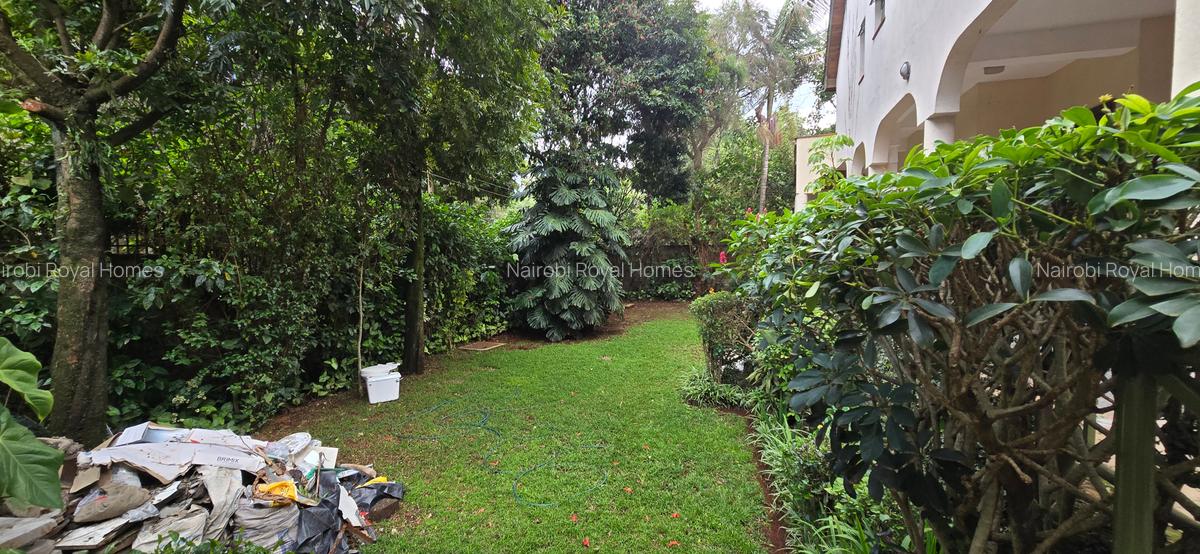 4 Bed Townhouse with En Suite at Lavington Green - 3