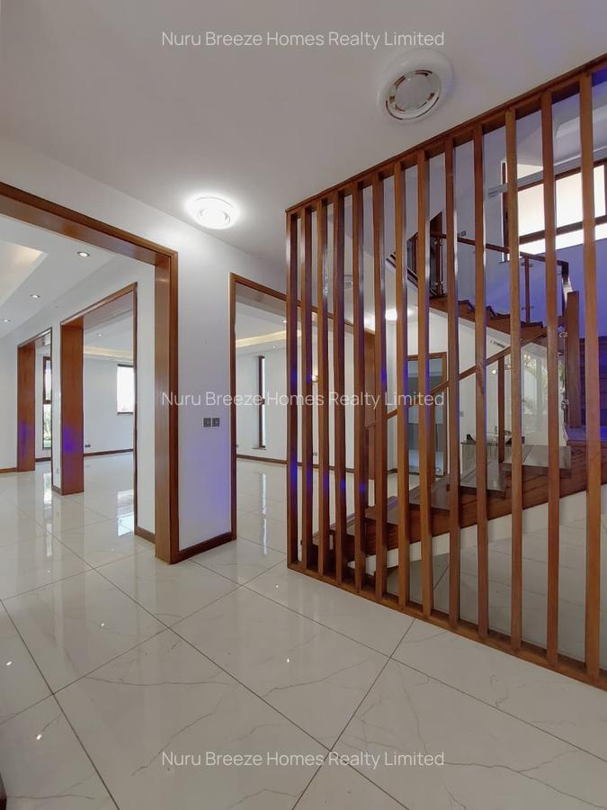 6 Bed Townhouse with En Suite in Lavington - 5