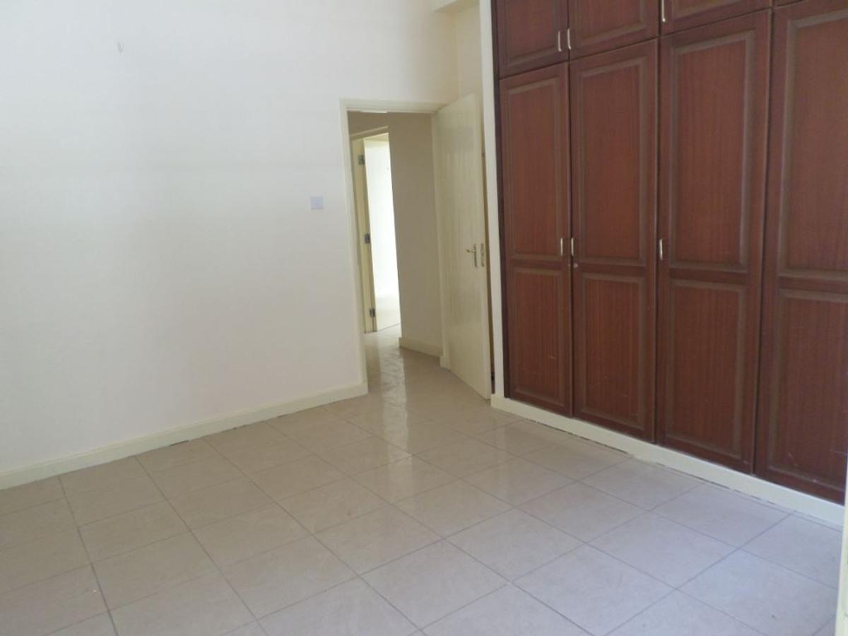 3 Bed House with En Suite at Kilimani - 4