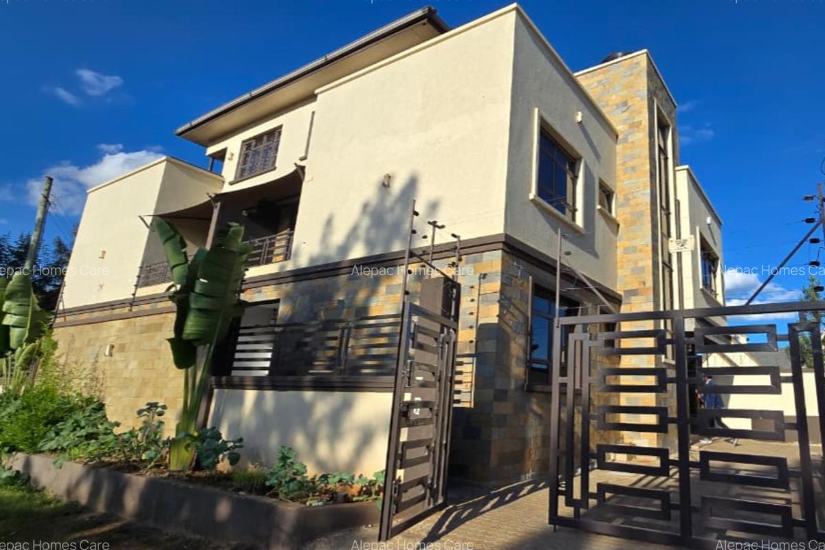 5 Bed House with En Suite at Varsityville - 1