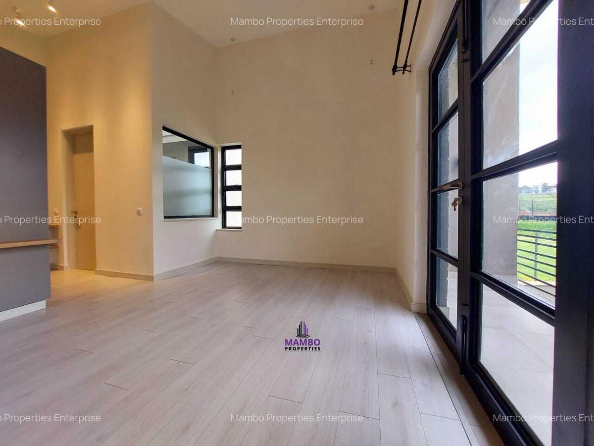 4 Bed Villa with En Suite at Redhill - 9