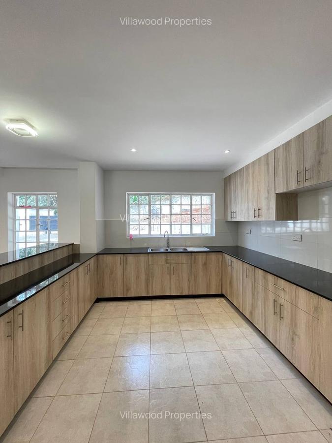 4 Bed Villa with En Suite in Muthaiga - 11