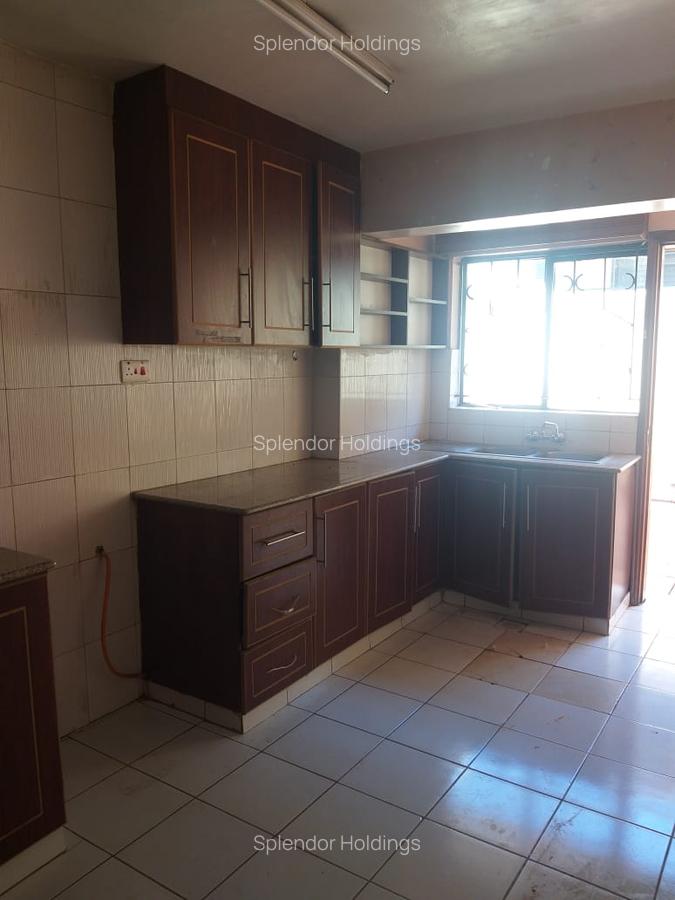 4 Bed Townhouse with En Suite in Lavington - 8