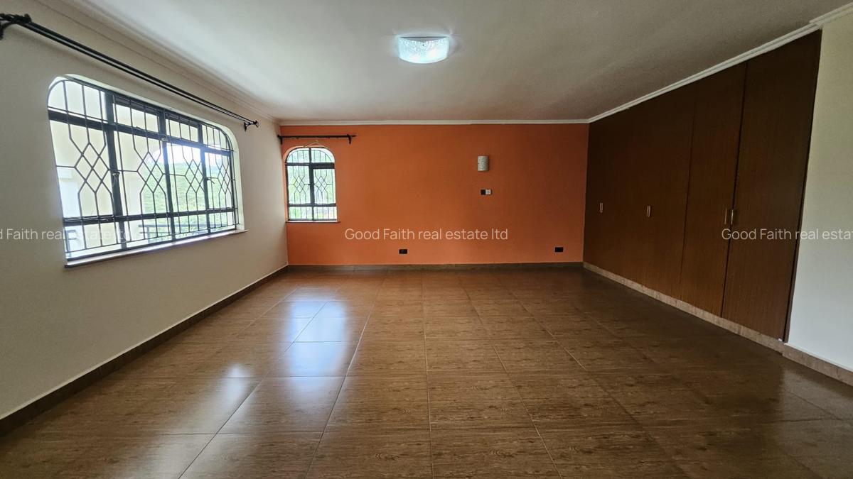 4 Bed House with Swimming Pool in Runda - 5