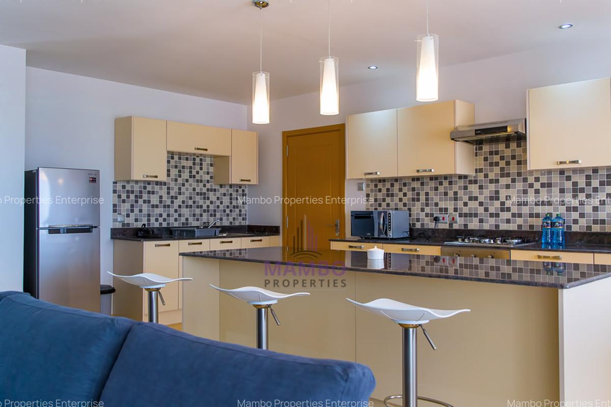 Serviced 2 Bed Apartment with En Suite at Brookside Drive - 8