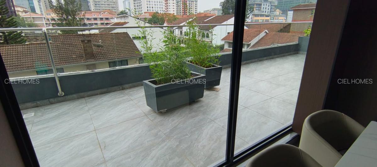 1 Bed Apartment with Swimming Pool in Kilimani - 16