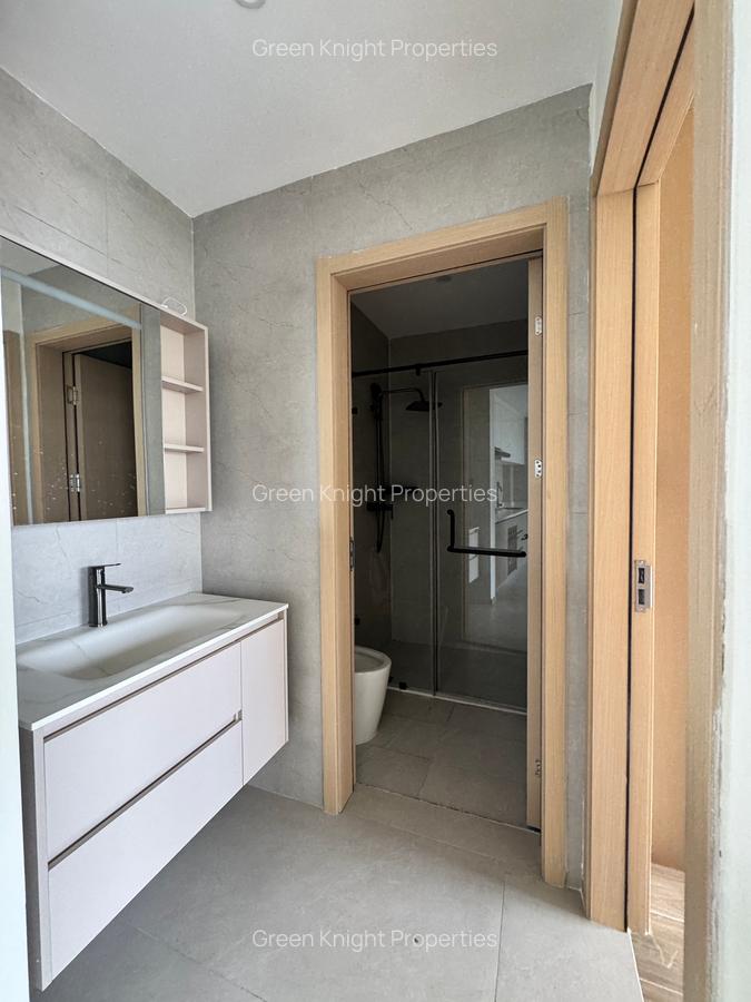 Serviced 2 Bed Apartment with En Suite in Riverside - 9