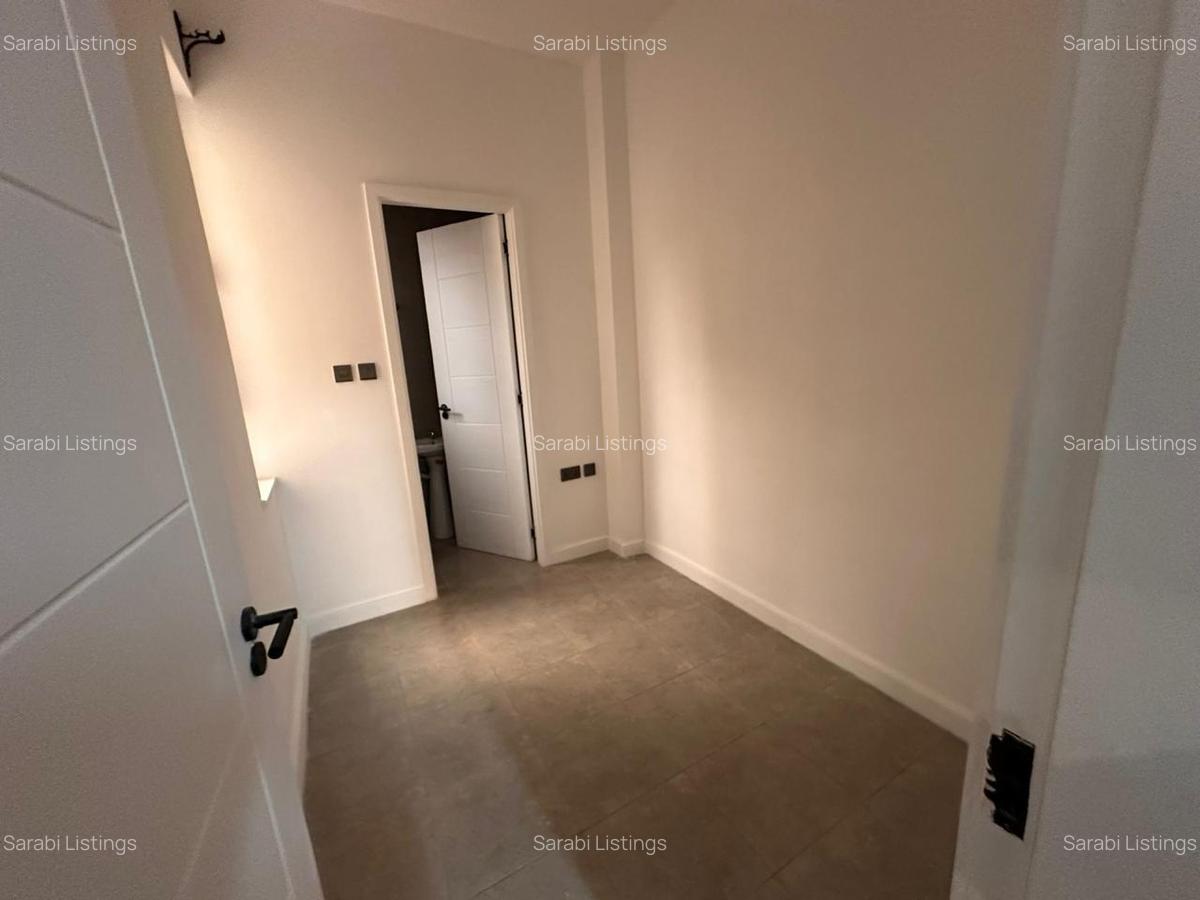 4 Bed Townhouse with En Suite in Lavington - 9