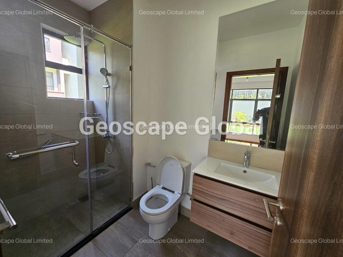 4 Bed Townhouse with En Suite in Rosslyn - 10