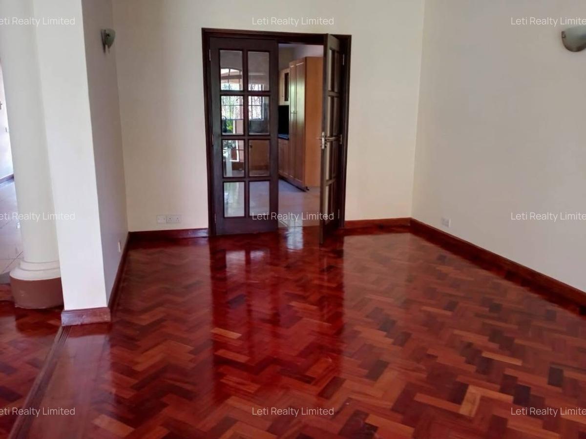 5 Bed House with En Suite in Runda - 6