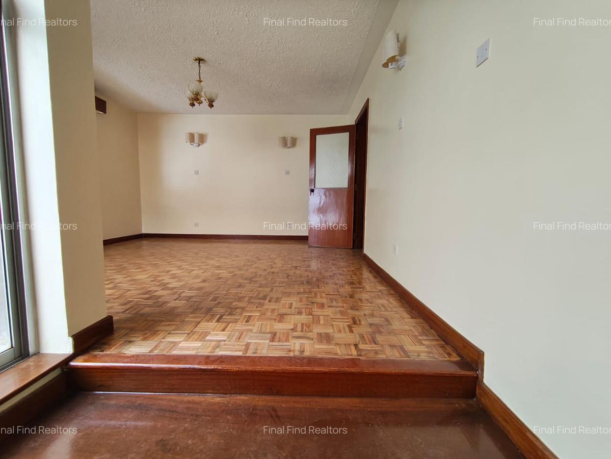 5 Bed House with Garden in Runda - 4