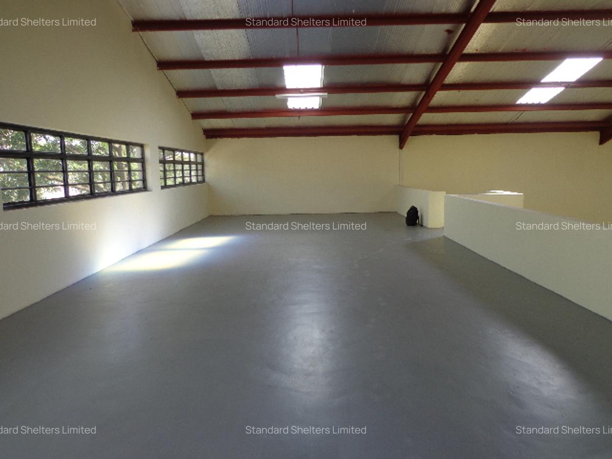 7,089 ft² Warehouse with Parking in Industrial Area - 11