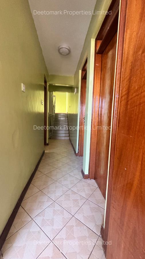 4 Bed Townhouse with En Suite at Dog Unit - 8