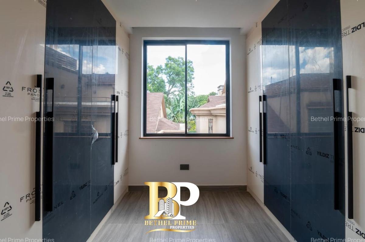 5 Bed Villa with En Suite in Lavington - 8