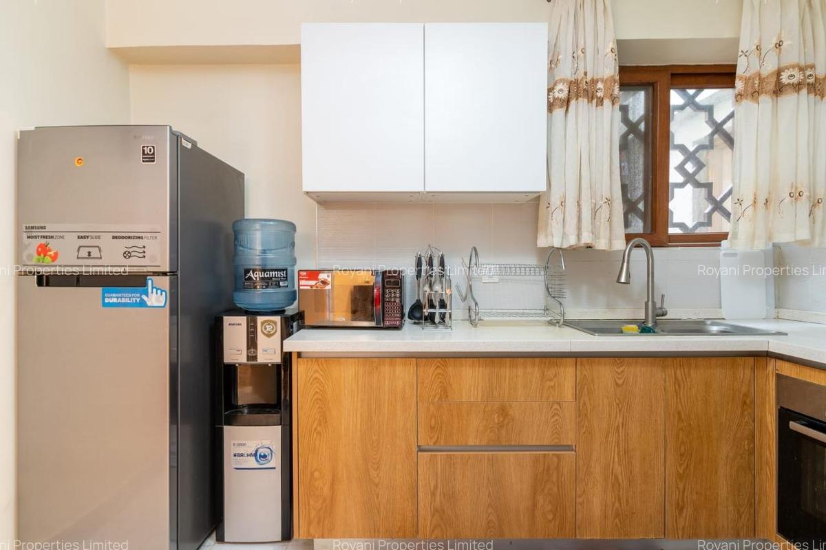 Serviced 2 Bed Apartment with En Suite in Kileleshwa - 8