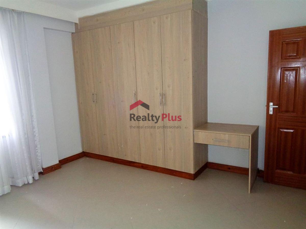 3 Bed Apartment with En Suite in Upper Hill - 8