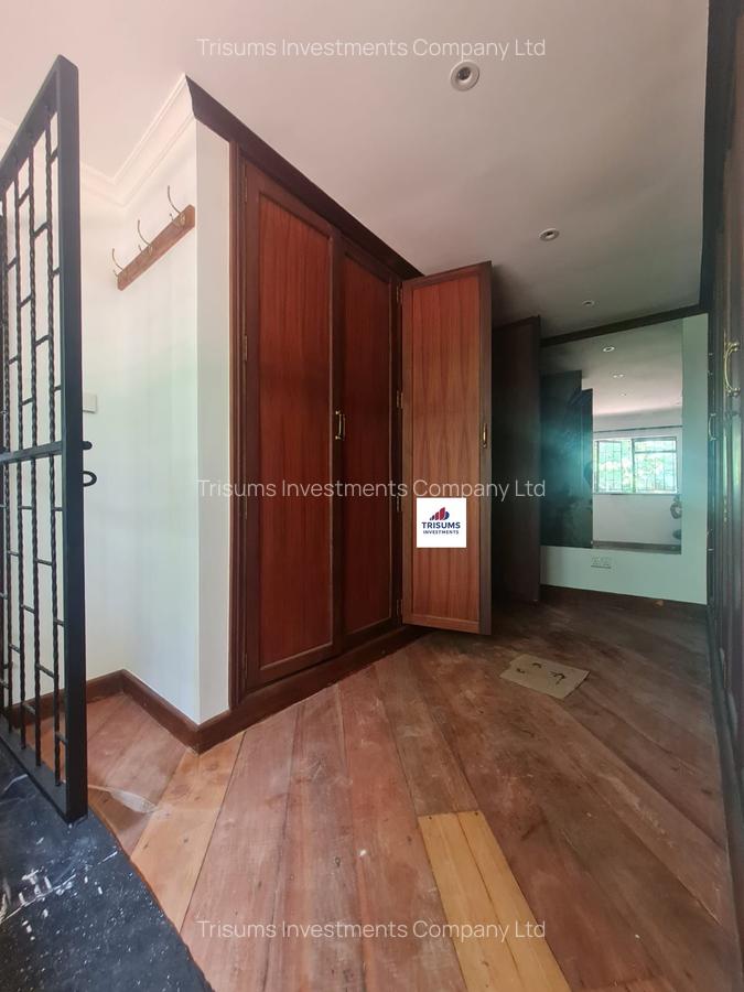 5 Bed House with En Suite in Kitisuru - 8