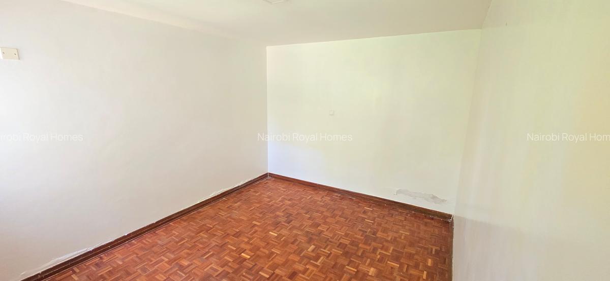 5 Bed House with En Suite at Whispers Avenue - 15