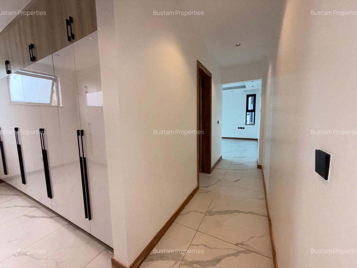 5 Bed Apartment with En Suite in Spring Valley - 5