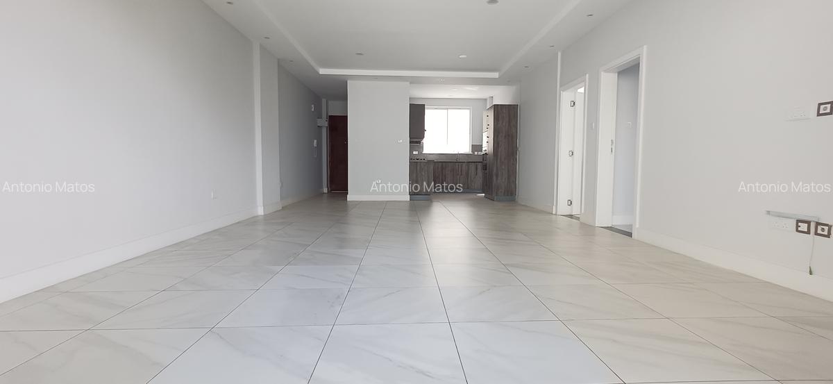 2 Bed Apartment with En Suite at Terrace Close - 2