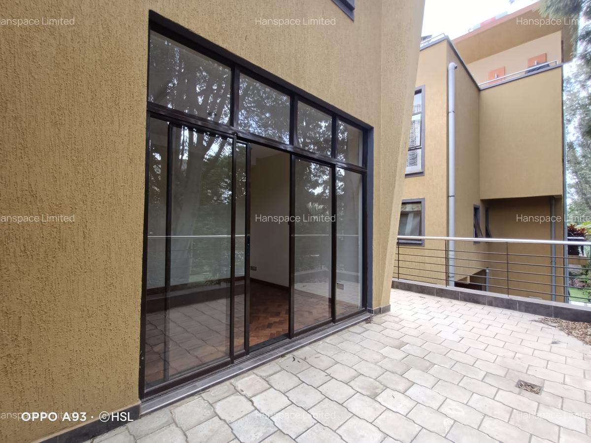 5 Bed Villa with En Suite in Lavington - 15