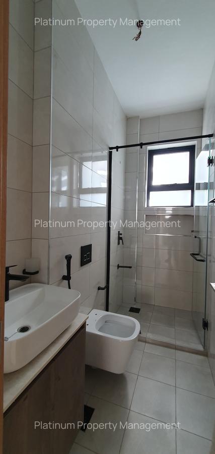 2 Bed Apartment with En Suite at Brookside - 14