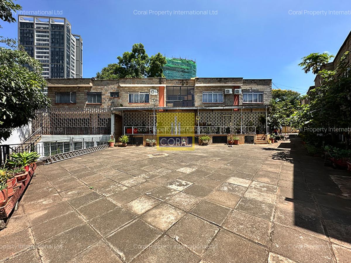 4 Bed Townhouse in Westlands Area - 16