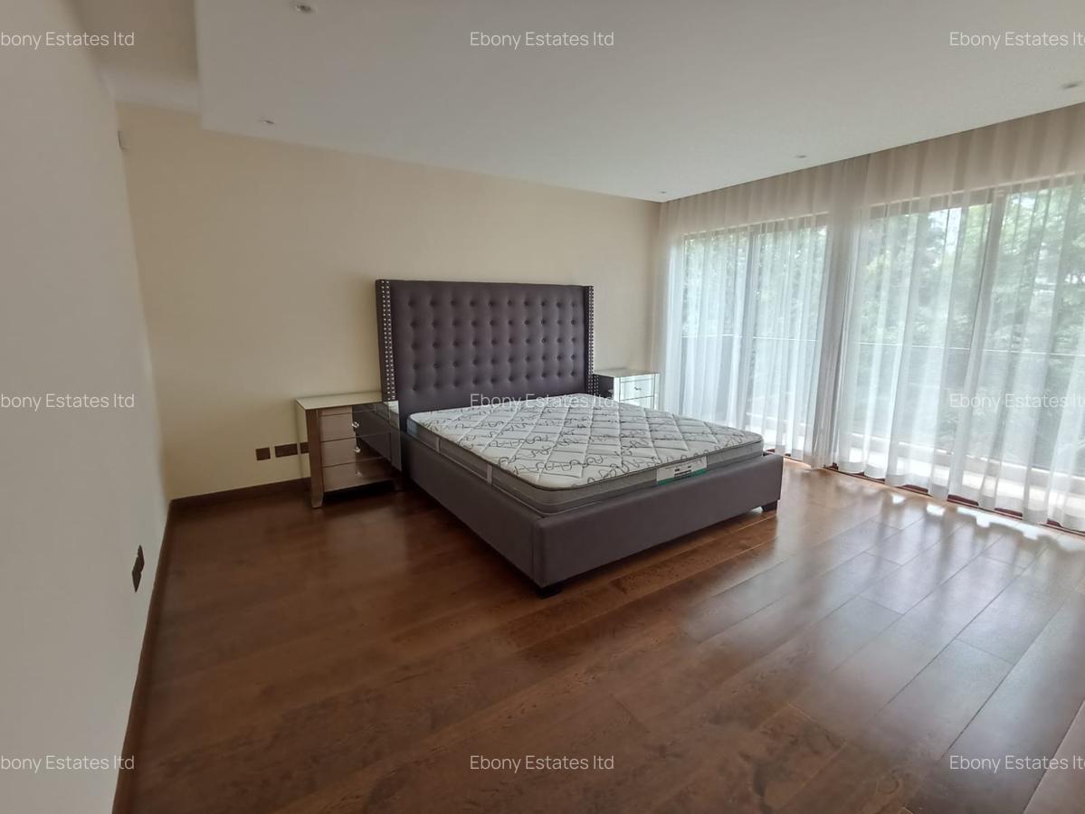 5 Bed Townhouse with En Suite in Lavington - 9