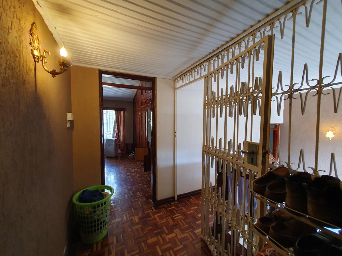 4 Bed House with En Suite in Parklands - 15