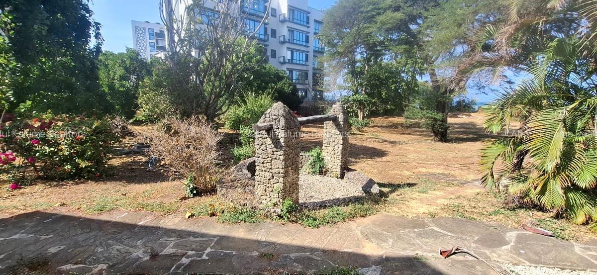 5 Bed Villa with En Suite at Nyali - 10