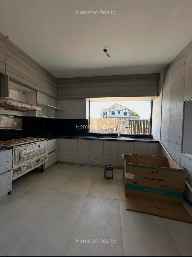 4 Bed Townhouse with En Suite in Runda - 3