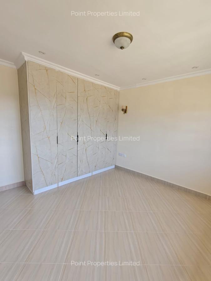 4 Bed Townhouse with En Suite in Karen - 9