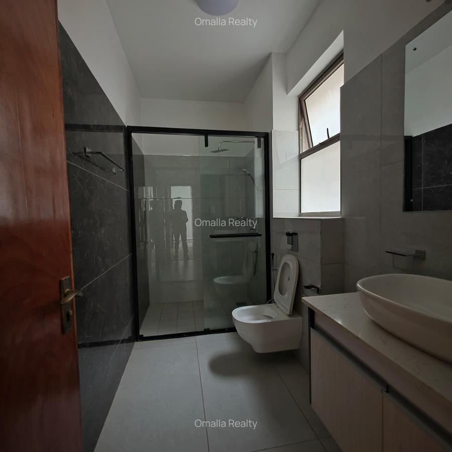 4 Bed Townhouse with En Suite in Westlands Area - 14