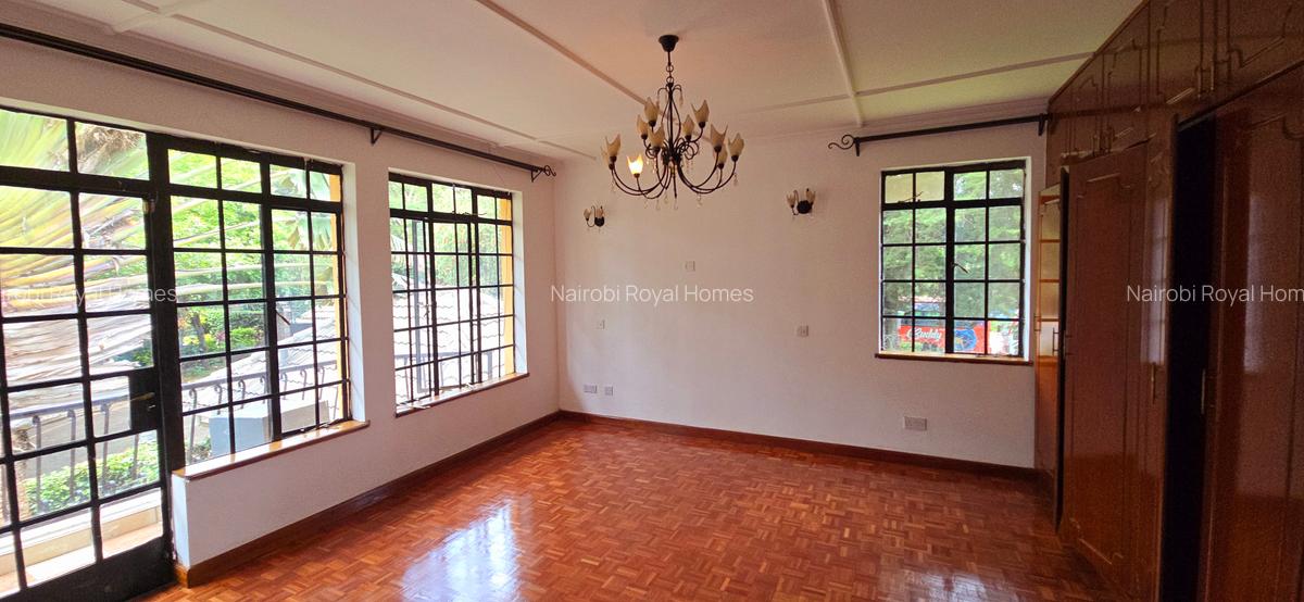 4 Bed Townhouse with En Suite at Lavington Green - 14