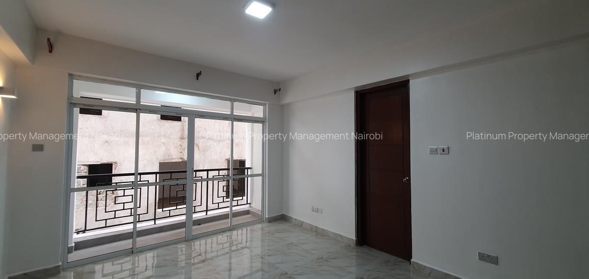 4 Bed Apartment with En Suite in Parklands - 12