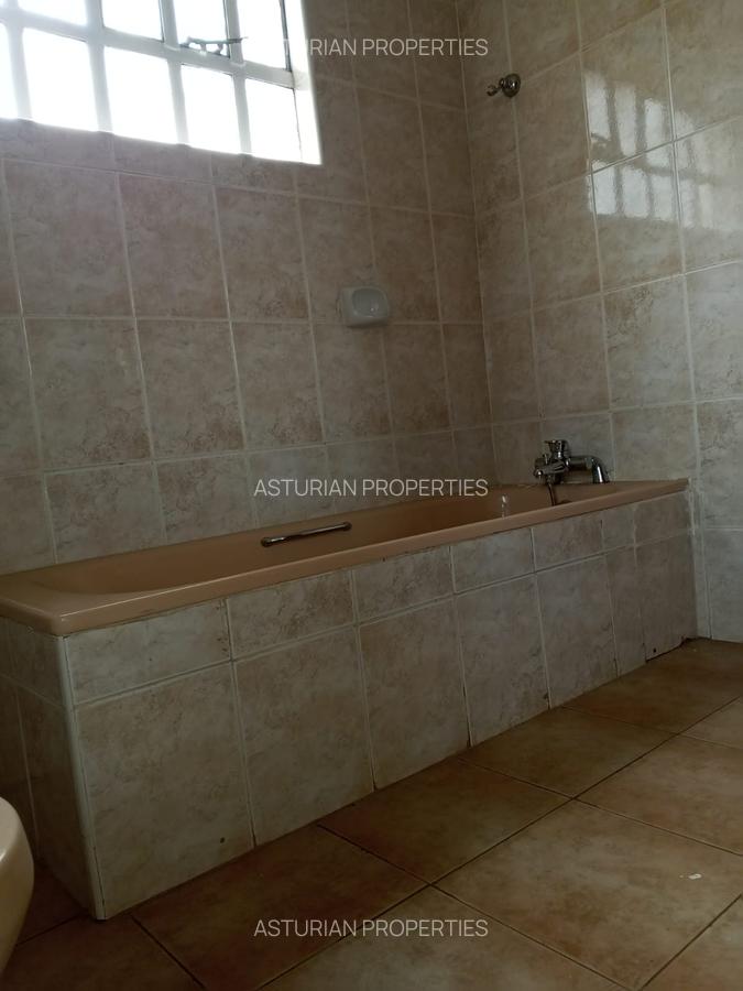 4 Bed Townhouse with En Suite in Karen - 4