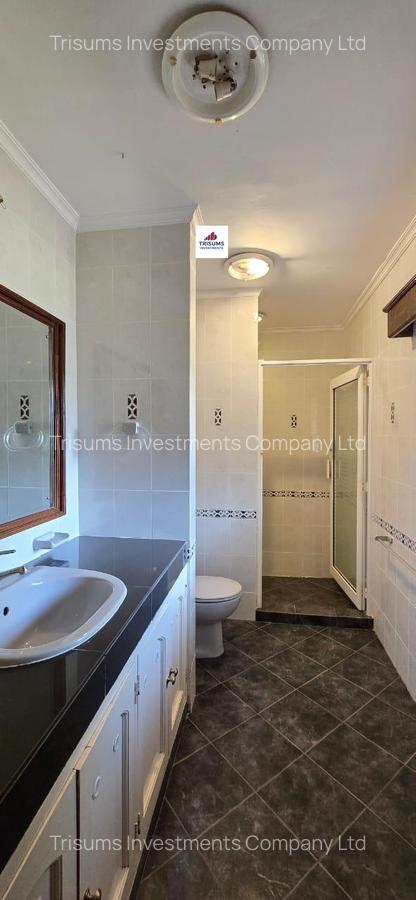 0.75 ac Commercial Property with Fibre Internet in Westlands Area - 8