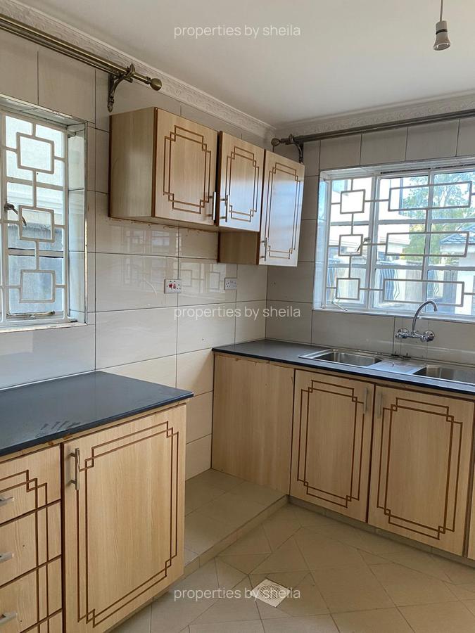 4 Bed Townhouse with En Suite at Shaloam - 4