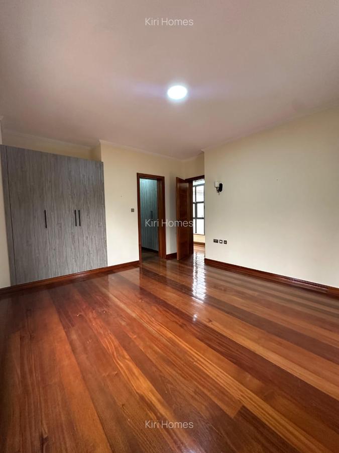 6 Bed Townhouse with En Suite in Loresho - 14