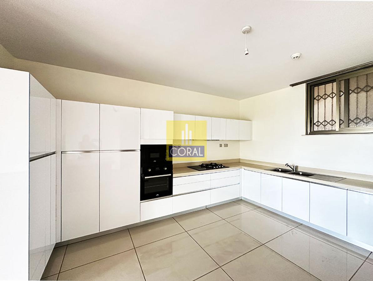 3 Bed Apartment with Parking in Parklands - 6