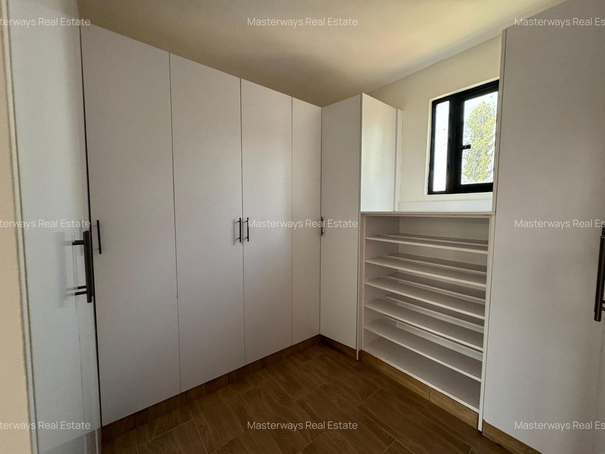 4 Bed Villa with En Suite in Gikambura - 12
