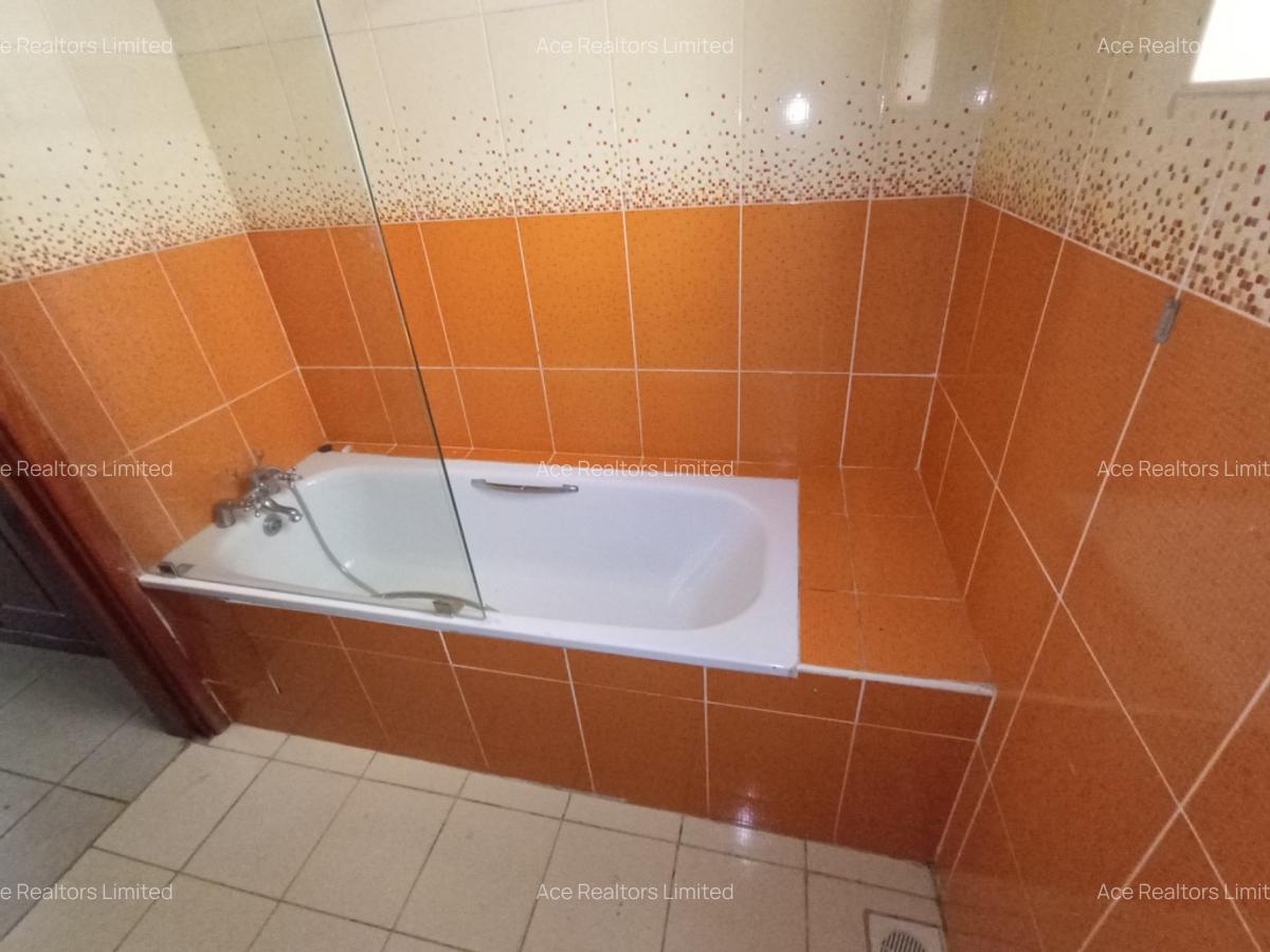 2 Bed Apartment with En Suite at Brookside - 9