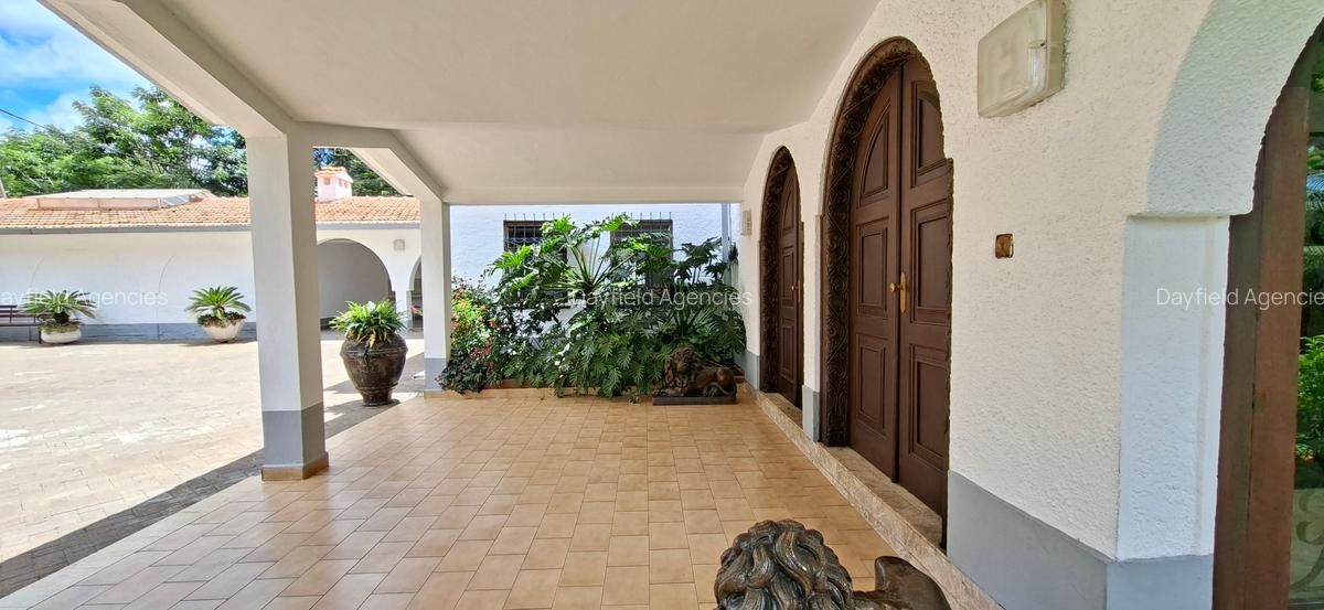 4 Bed House with En Suite in Muthaiga - 13